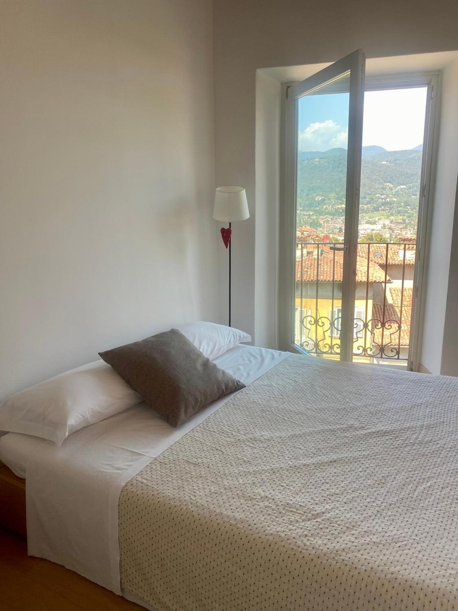 Appartamento Casa Matin Bergamo Esterno foto